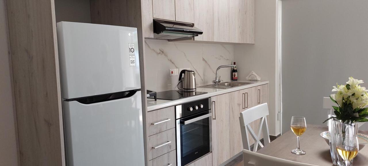 Eleantre Holiday Apartments Paphos Eksteriør bilde
