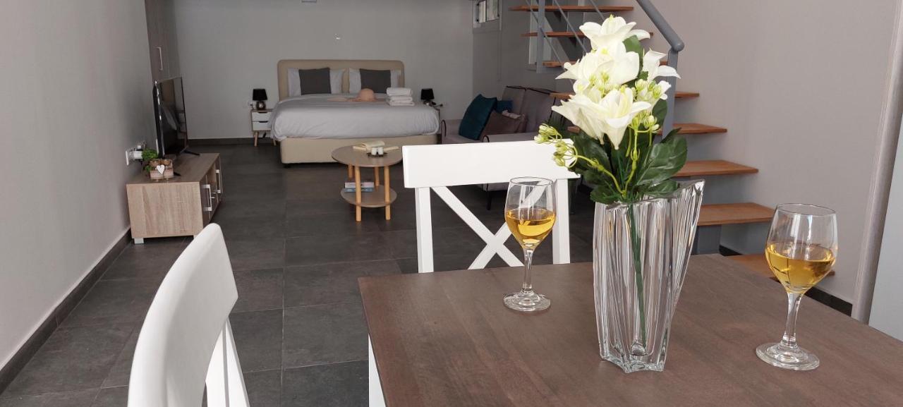 Eleantre Holiday Apartments Paphos Eksteriør bilde