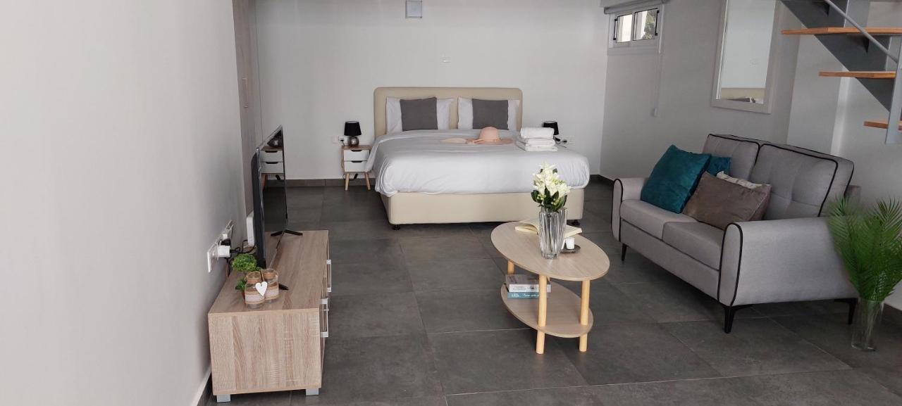 Eleantre Holiday Apartments Paphos Eksteriør bilde
