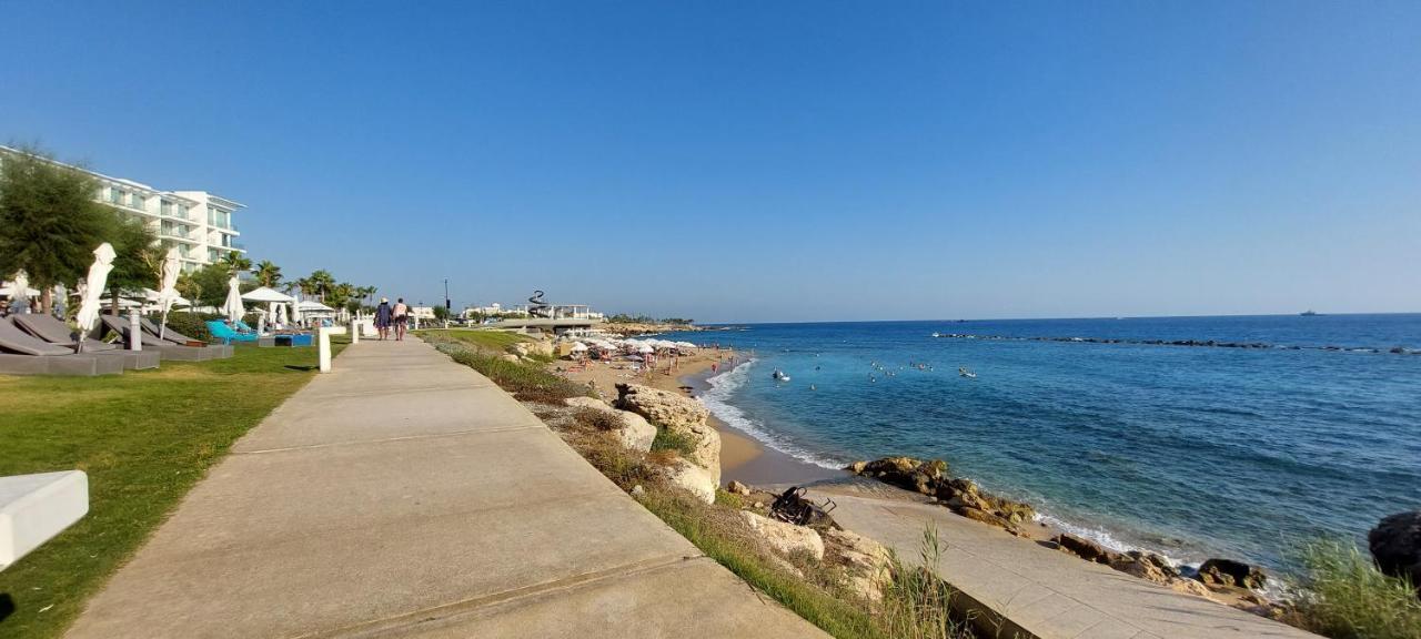 Eleantre Holiday Apartments Paphos Eksteriør bilde